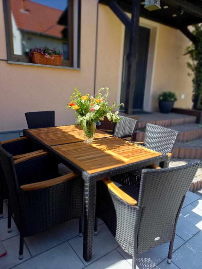 Ferienwohnung Am Park Pegau Ngoại thất bức ảnh