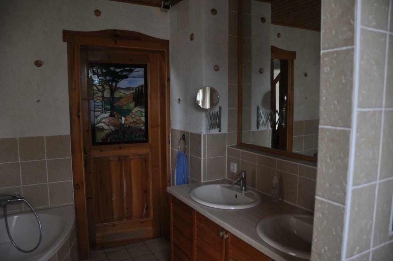 Ferienwohnung Am Park Pegau Ngoại thất bức ảnh